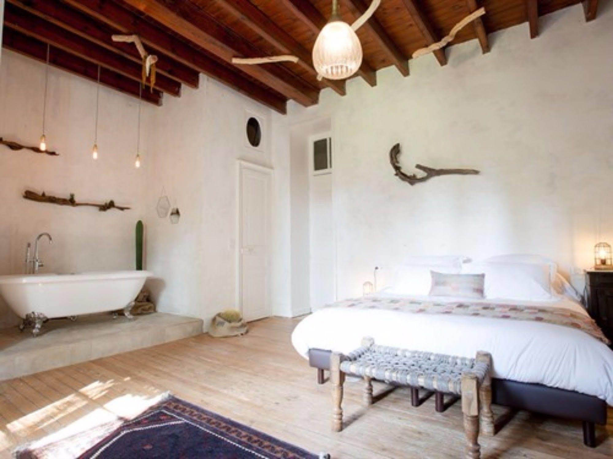 Bed and Breakfast La Guilbaudiere Saint-Herblain Exterior foto